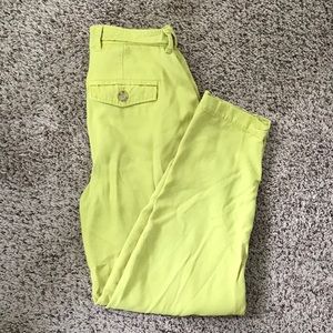 Everlane Relaxed Chino, slouchy trouser, yellow green, size 0